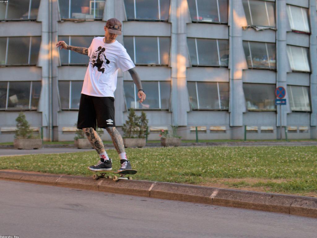 នវានុវត្តន៍ក្នុងអាគារម៉ាស៊ីនស្លត