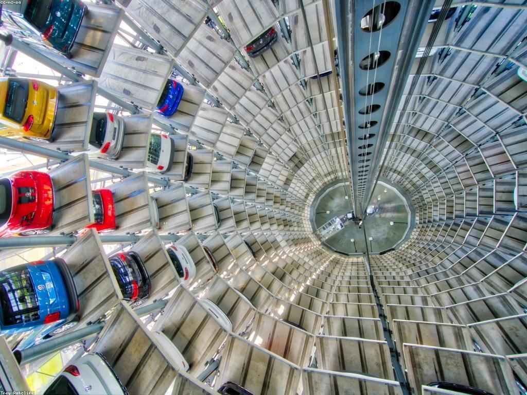 អាគារម៉ាស៊ីនស្លត និងការអភិវឌ្ឍន៍សារព័ត៌មាន